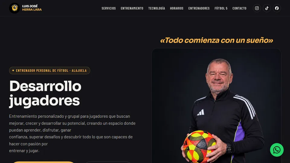 Landing page de una cancha de fútbol 5, con foto de la cancha y botón de reserva
